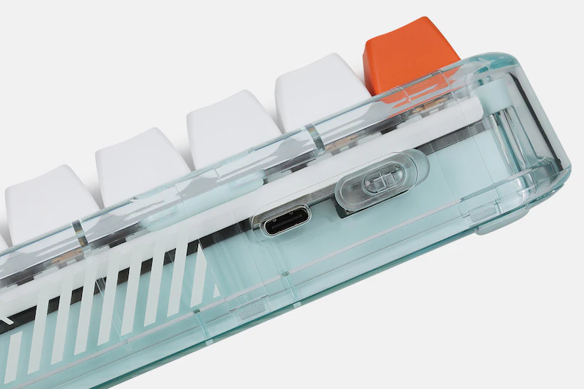Plastic Keyboard - Imagen 3